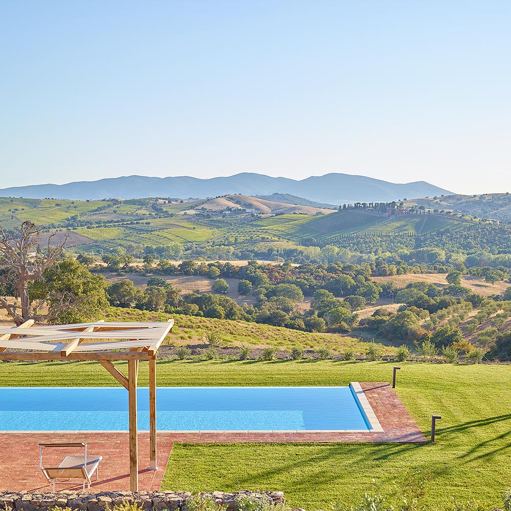 tuscan villa with pool in maremma